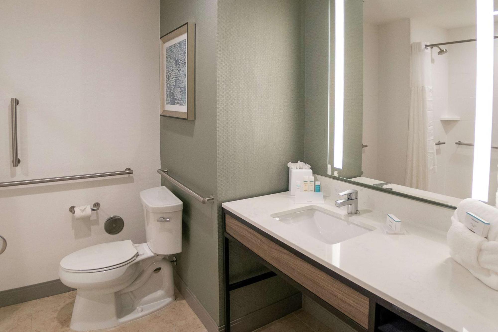 Hilton Garden Inn Спартанберг Экстерьер фото