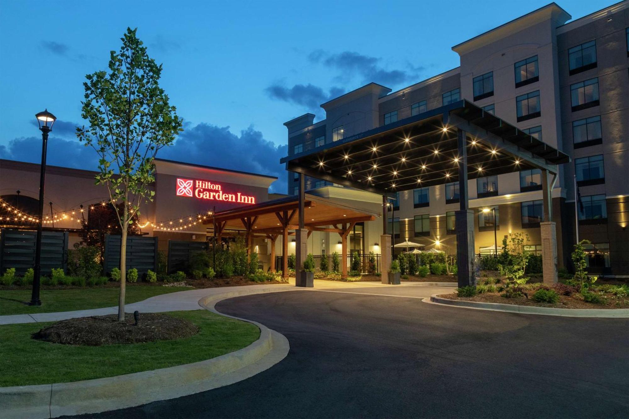 Hilton Garden Inn Спартанберг Экстерьер фото