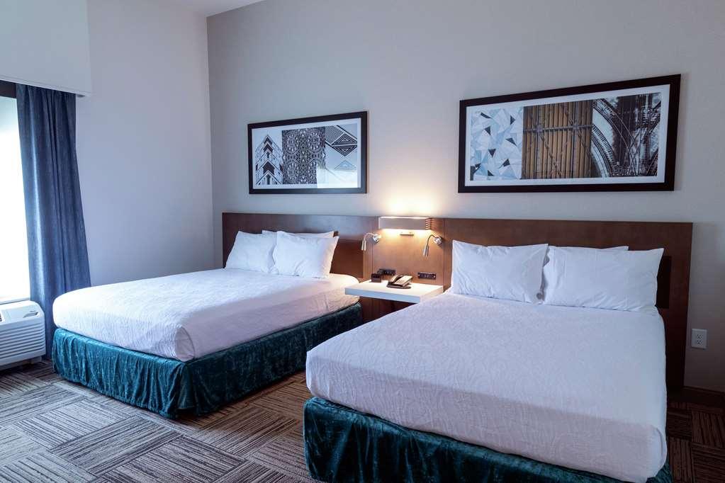 Hilton Garden Inn Спартанберг Номер фото